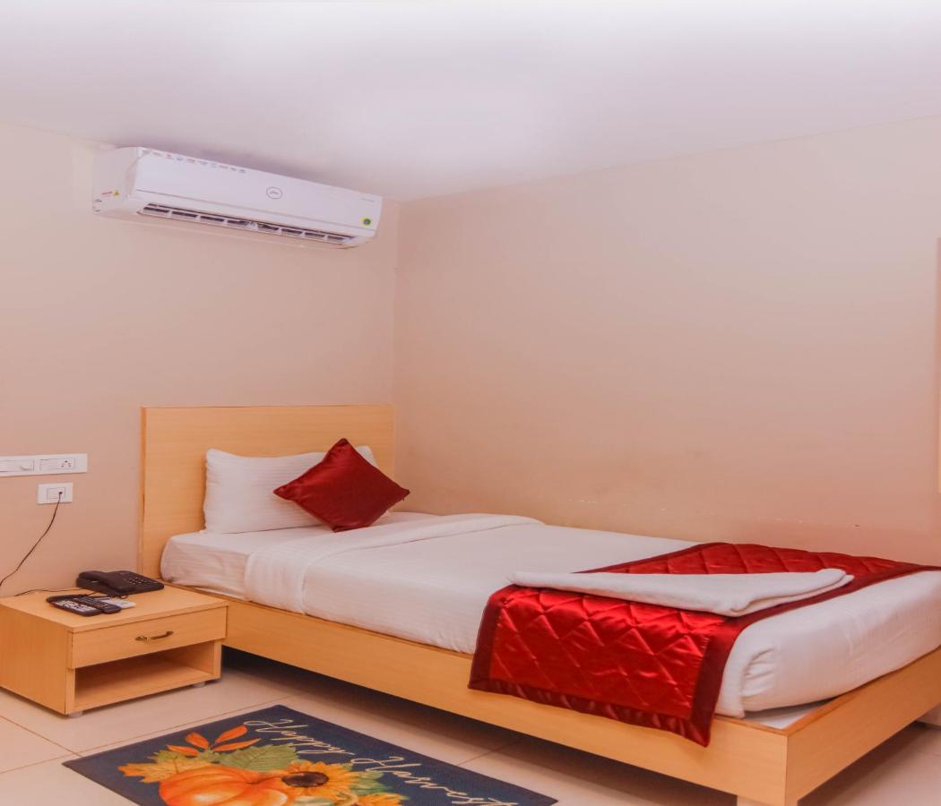 Hotel Vinayaga טירופור מראה חיצוני תמונה