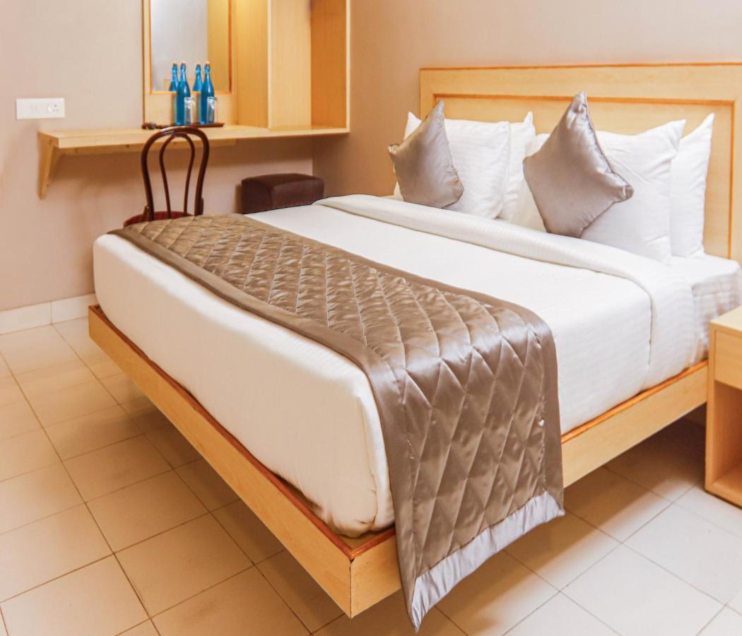 Hotel Vinayaga טירופור מראה חיצוני תמונה