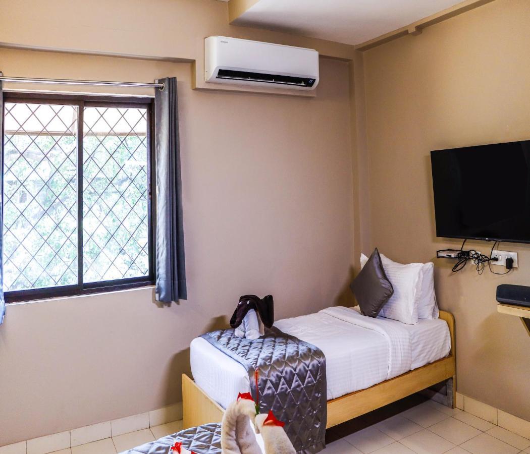 Hotel Vinayaga טירופור מראה חיצוני תמונה